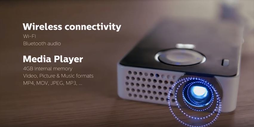 How do wireless projectors work