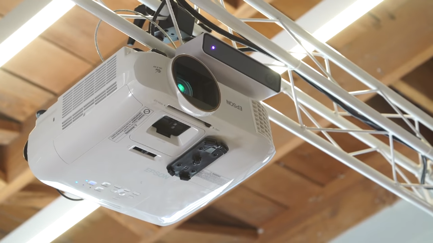 best projectors with horizontal lens shift